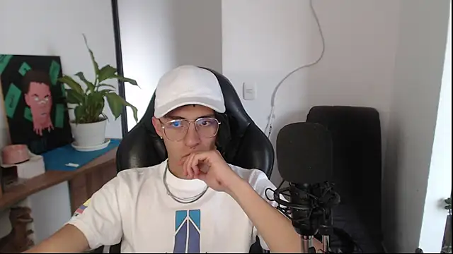 Snapshot of jay_dimarco2 chatting on February 22, 10:19 pm jay dimarco2 online show from February 22, 10:19 pm