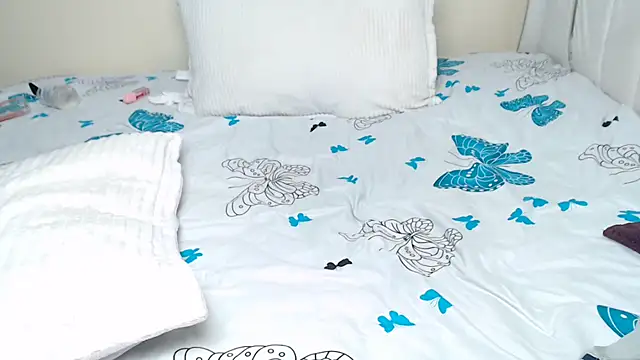 Snapshot of sweet_essin chatting on March 1, 11:18 pm sweet essin online show from March 1, 11:18 pm