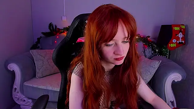 Snapshot of BridgetDay chatting on January 23, 5:13 am BridgetDay online show from January 23, 5:13 am