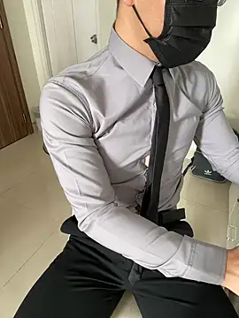 harrylouis1357 online show from January 5, 5:51 am