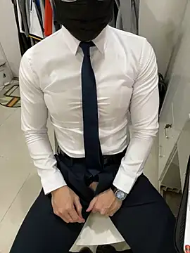 harrylouis1357 online show from January 9, 1:35 pm