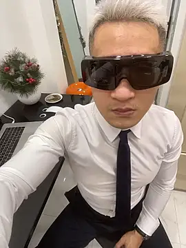 harrylouis1357 online show from January 7, 11:12 am