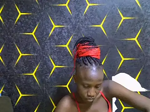 Snapshot of Spicey_diana chatting on February 19, 3:28 am Spicey diana online show from February 19, 3:28 am