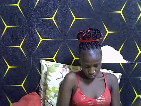 Snapshot of Spicey_diana chatting on February 20, 7:19 pm Spicey diana online show from February 20, 7:19 pm