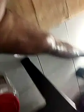 Snapshot of cenyon124 chatting on January 19, 3:38 pm cenyon124 online show from January 19, 3:38 pm