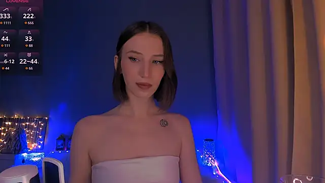 ellaamber online show from January 16, 2:41 am