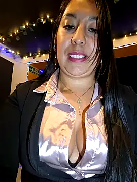 Bella keny online show from February 12, 11:41 pm