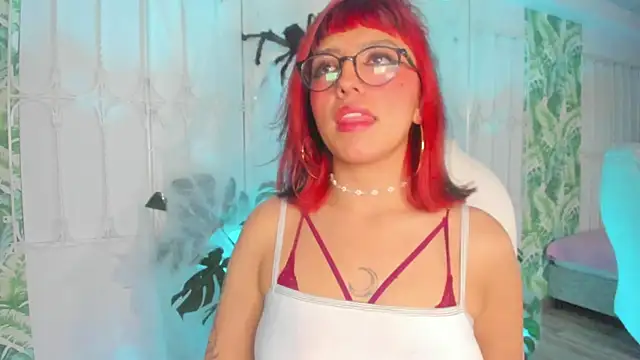 cute hollywood online show from October 12, 8:52 pm