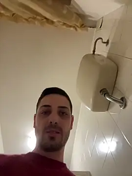 iltoscano95 online show from January 5, 5:49 pm