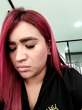 Snapshot of EmaGw chatting on January 17, 2:00 pm EmaGw online show from January 17, 2:00 pm