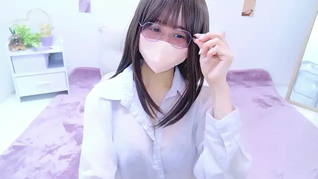 Snapshot of chihiro_ri chatting on June 2, 10:06 am chihiro ri online show from June 2, 10:06 am