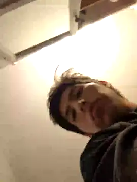 Snapshot of Jonathan100pre chatting on November 22, 3:11 pm Jonathan100pre online show from November 22, 3:11 pm