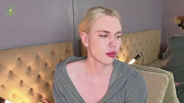 Snapshot of DanielPaige_ chatting on January 22, 7:13 pm DanielPaige online show from January 22, 7:13 pm