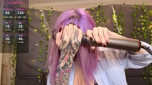 christy memeow online show from January 19, 1:37 pm