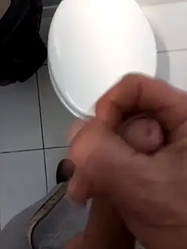 Snapshot of Din0071 chatting on March 22, 2:14 pm Din0071 online show from March 22, 2:14 pm