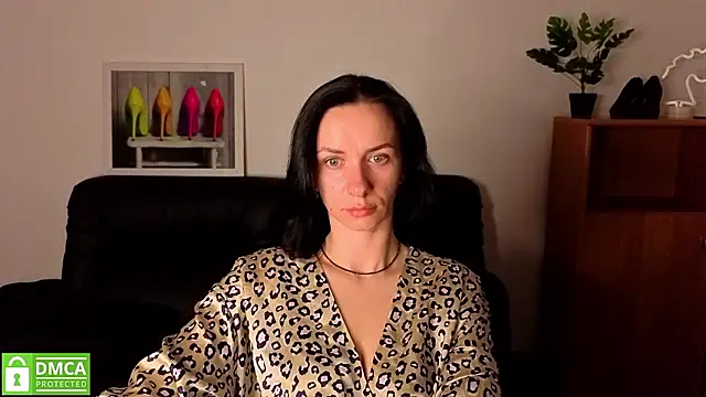 annakillianox online show from March 17, 12:30 pm