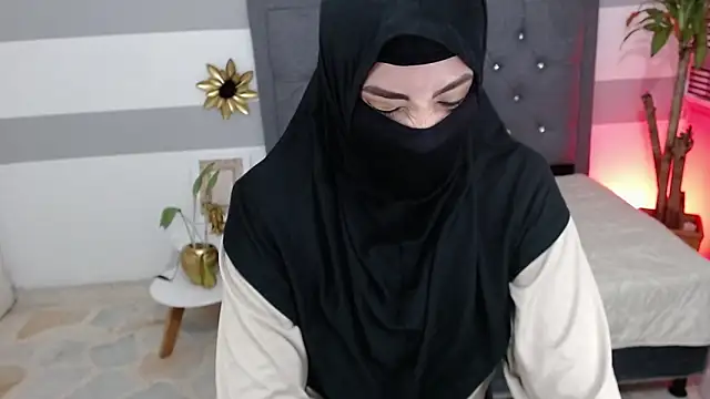 Snapshot of Jalima_sabag chatting on December 16, 8:05 pm Jalima sabag online show from December 16, 8:05 pm