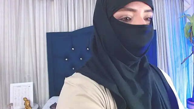 Uzra hayed online show from December 28, 8:04 pm