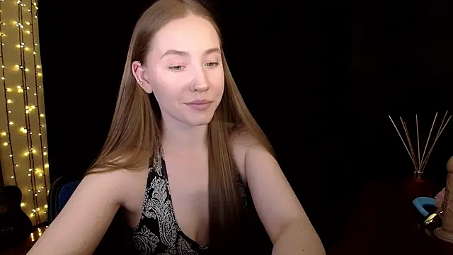 SindiWatsoon online show from March 27, 2:17 pm