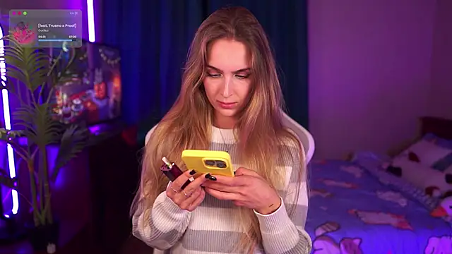 Kamila icee online show from October 16, 6:31 pm