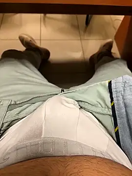 Snapshot of onbifeet chatting on October 6, 5:10 pm onbifeet online show from October 6, 5:10 pm