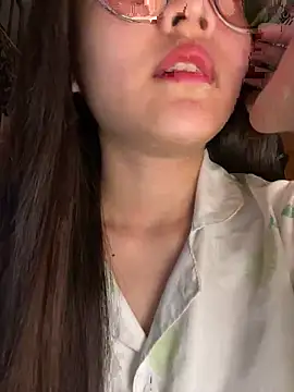 Krixxi22 online show from October 31, 2:51 pm