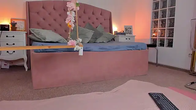 JassyeJoy online show from October 31, 5:30 am