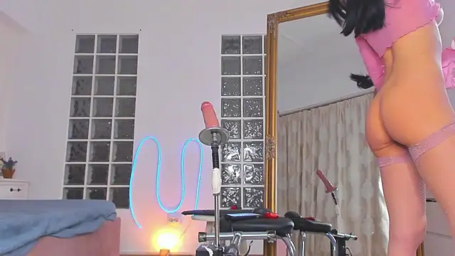 JassyeJoy online show from April 4, 4:44 am