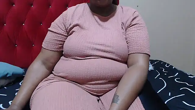 Snapshot of MIGHTYASSS chatting on October 25, 5:48 am MIGHTYASSS online show from October 25, 5:48 am