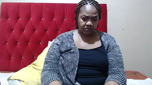 Snapshot of MIGHTYASSS chatting on October 29, 5:42 am MIGHTYASSS online show from October 29, 5:42 am