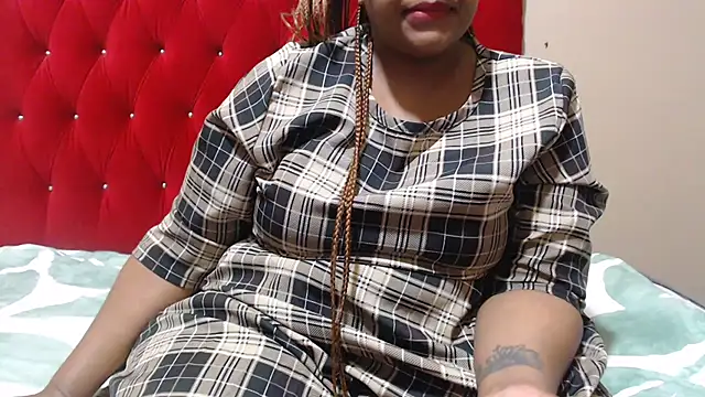 Snapshot of MIGHTYASSS chatting on November 10, 6:23 am MIGHTYASSS online show from November 10, 6:23 am