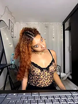 Snapshot of rubi_star chatting on October 13, 8:09 pm rubi star online show from October 13, 8:09 pm