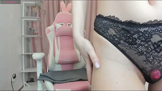 MiraSpaceGirl online show from February 11, 10:39 pm