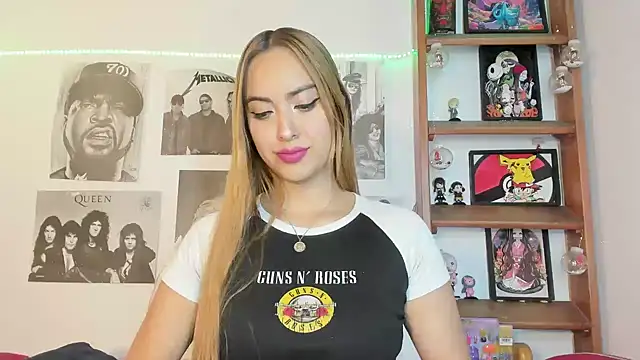 Snapshot of Meowlody chatting on October 16, 12:22 am Meowlody online show from October 16, 12:22 am