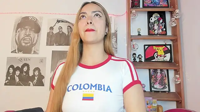 Snapshot of Meowlody chatting on October 17, 11:29 pm Meowlody online show from October 17, 11:29 pm