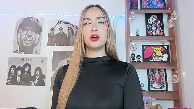 Snapshot of Meowlody chatting on October 21, 5:24 pm Meowlody online show from October 21, 5:24 pm