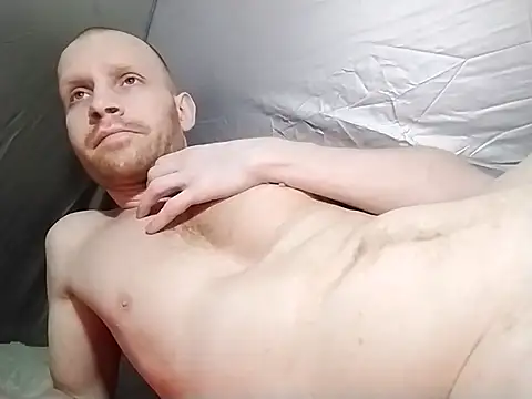 Snapshot of GoodSeksLove chatting on February 3, 1:19 am GoodSeksLove online show from February 3, 1:19 am