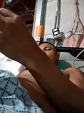 Snapshot of Akonam3000 chatting on December 1, 5:29 pm Akonam3000 online show from December 1, 5:29 pm