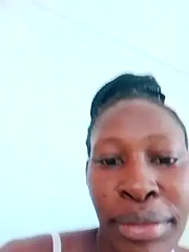 LOVELY-2BERRY online show from April 3, 7:06 am