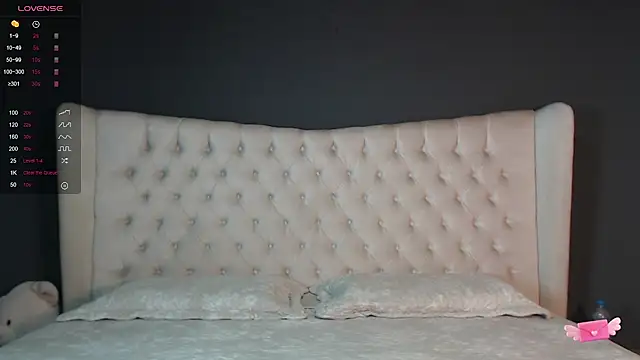 Snapshot of nichole_bree_ chatting on January 20, 11:24 am nichole bree online show from January 20, 11:24 am