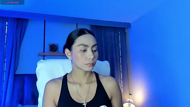 Snapshot of nichole_bree_ chatting on February 20, 12:04 pm nichole bree online show from February 20, 12:04 pm