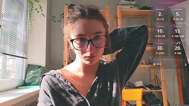 monlight  dana online show from March 11, 11:49 am