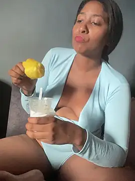 Berry Bans online show from April 9, 10:26 pm