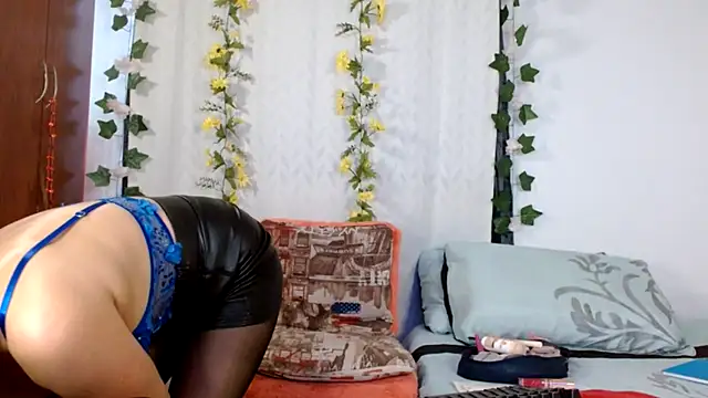 cattaleya1476 online show from February 3, 6:49 pm