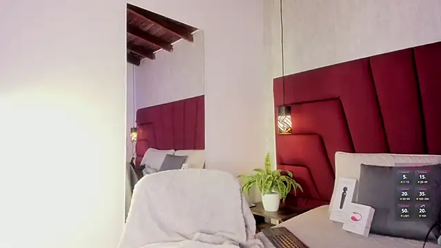 LadyLuminary online show from April 13, 8:14 pm