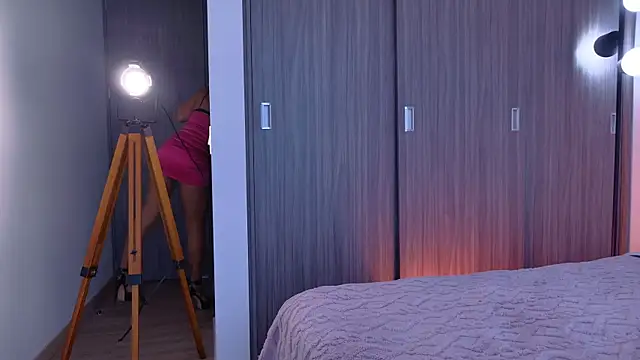 Miarouss3 online show from October 30, 1:01 pm