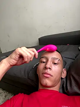 Smith maicol online show from December 5, 6:00 pm