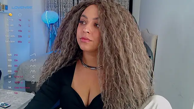  Just a queen 3 online show from October 11, 12:15 pm