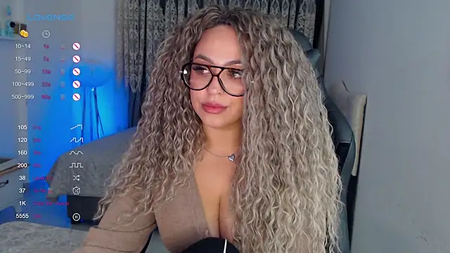  Just a queen 3 online show from January 19, 8:29 am