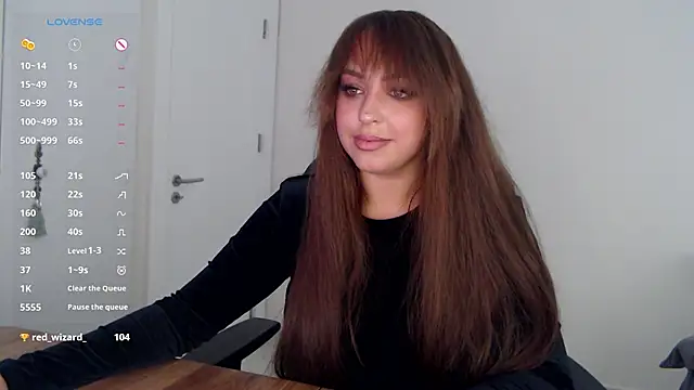  Just a queen 3 online show from April 13, 4:45 pm